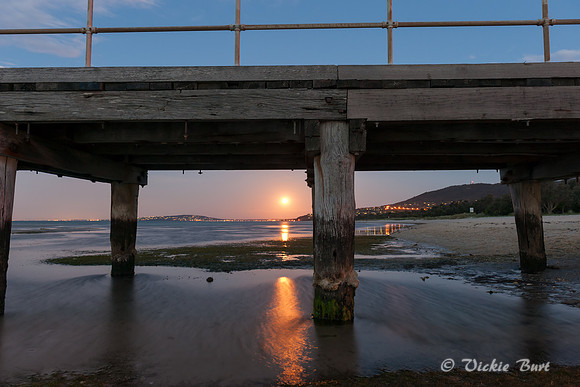 Moon under Pier II